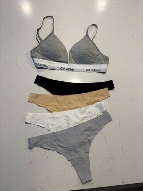 Calvin Klein Gray and White Logo Bralette L